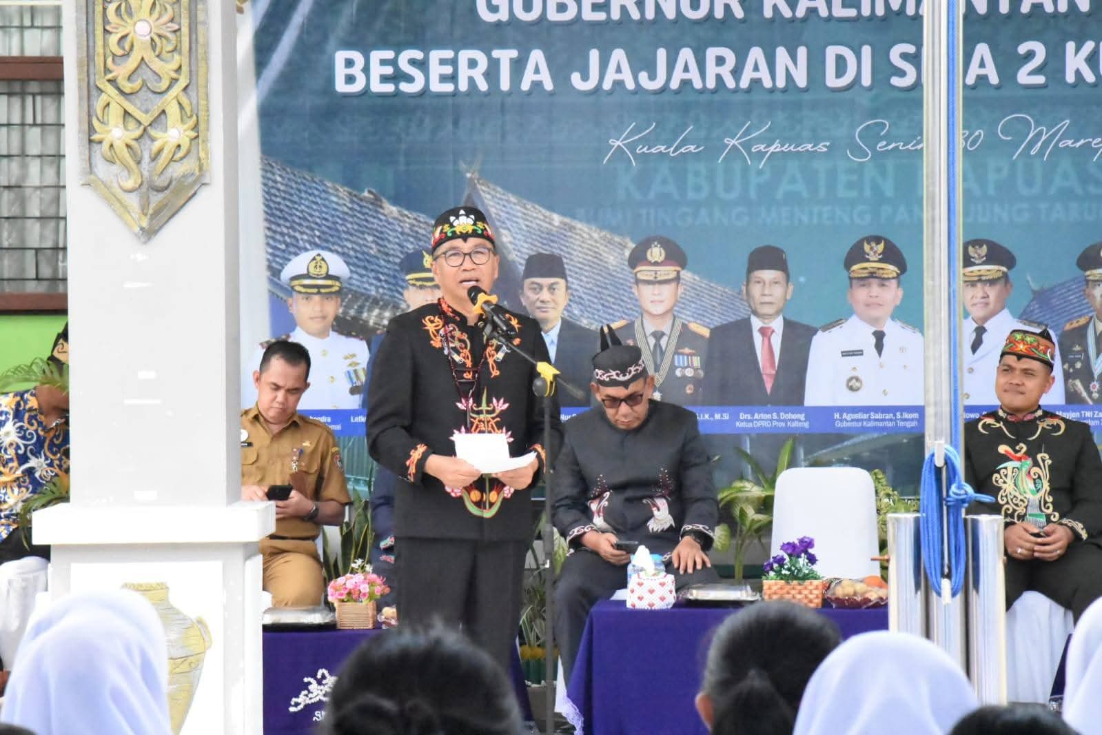 Plt. Sekda Kalteng, Leonard S Ampung saat menyampaikan sambutan dalam kegiatan