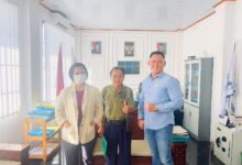 Ketua PHRI Kalteng, Suriansyah Halim, SH., SE., MH., CLA., foto bersama pengurus PHRI Barito Timur