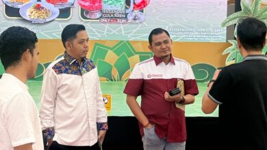 Ketua Pengprov ORADO Kalteng Rusdi dan jajaran saat mengecek lokasi acara di Duta Mall.