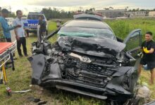 Kondisi mobil Toyoa Calya usai mengalami kecelakaan, Jumat
