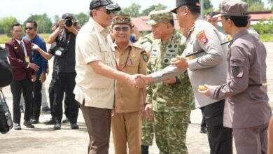 Kedatangan Menteri Pertahanan RI, Sjafrie Sjamsoeddin, bersama rombongan Tim Satuan Tugas Penertiban Kawasan Hutan (Satgas PKH)