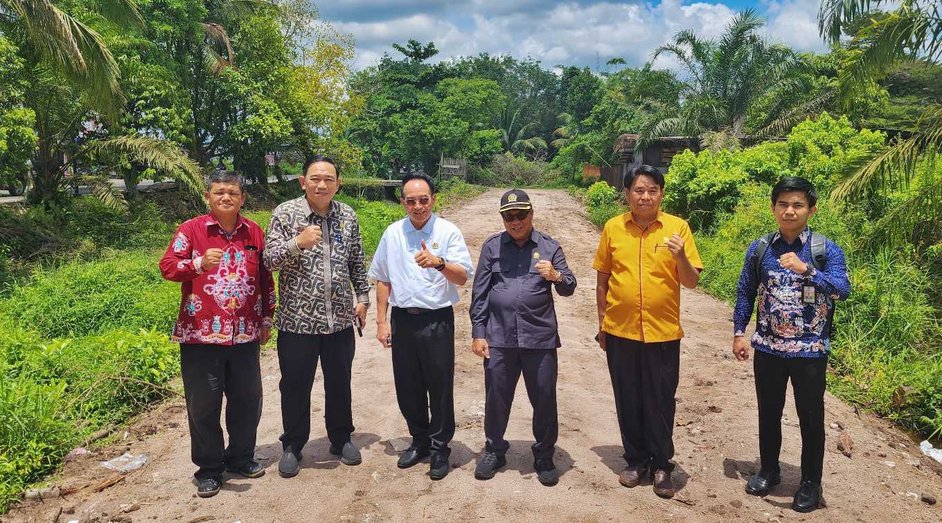 Anggota DPRD Kota Palangka Raya saat melaksanakan reses di Kelurahan Palangka.