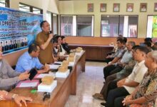 Anggota DPRD Kota Palangka Raya saat melaksanakan reser di Kelurahan Banturung, Kecamatan Bukit Batu.