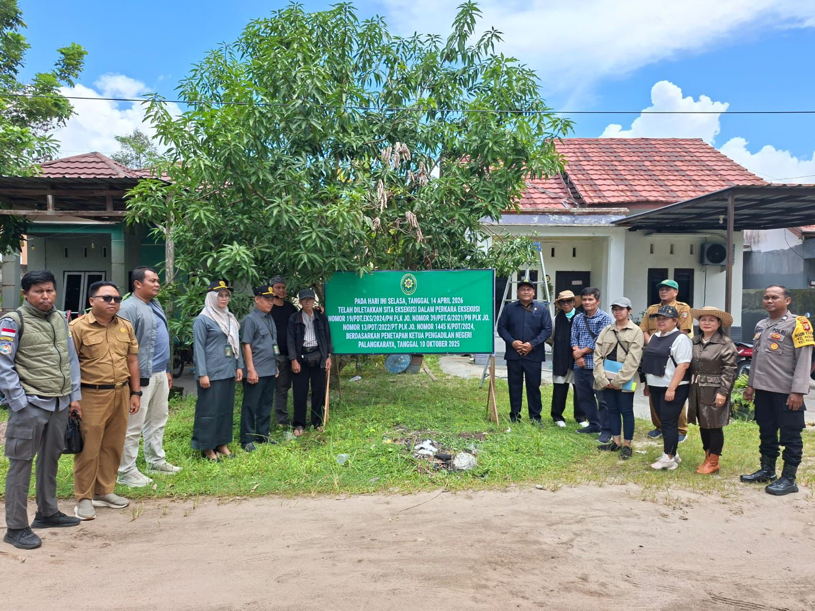 Proses penyitaan eksekusi lahan yang digelar Pengadilan Kota Palangka Raya