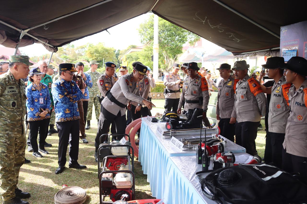 Apel gelar pasukan yang berlangsung di Mapolda Kalteng