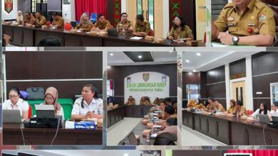 Suasana rapat di DLH Prov. Kalteng yang di pimpin langsung oleh Kepala DLH Kalteng, Joni Harta