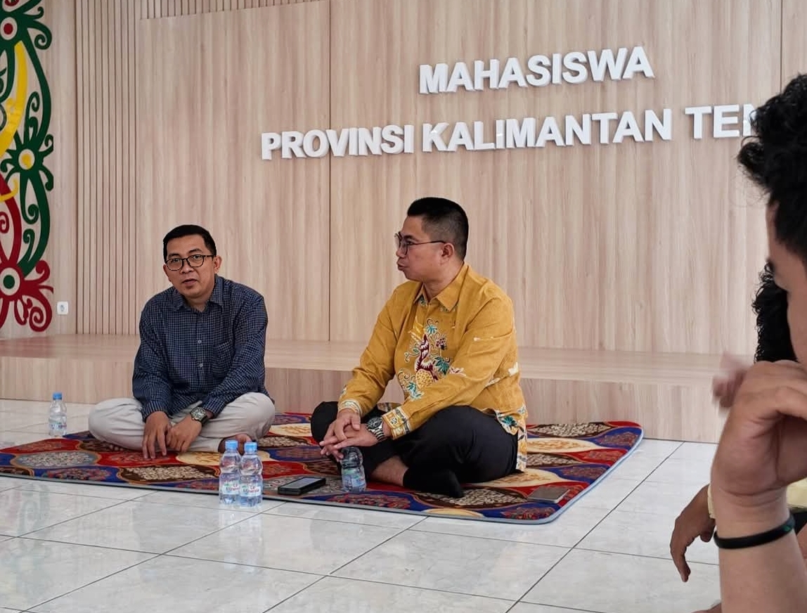 Wakil Ketua III DPRD Kalteng, saat Junaidi melakukan kunjungan kerja ke Asrama Mahasiswa Kalimantan Tengah di Yogyakarta