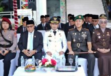 Ketua DPRD Kota Palangka Raya, Subandi menghadiri Peringatan Hari Otonomi Daerah (Otda) ke-30 Tahun 2026 di Halaman Kantor Wali Kota Palangka Raya