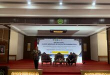 Columbanus Priaardanto ketika menjadi narasumber pada kegiatan Kuliah Tamu di UPR