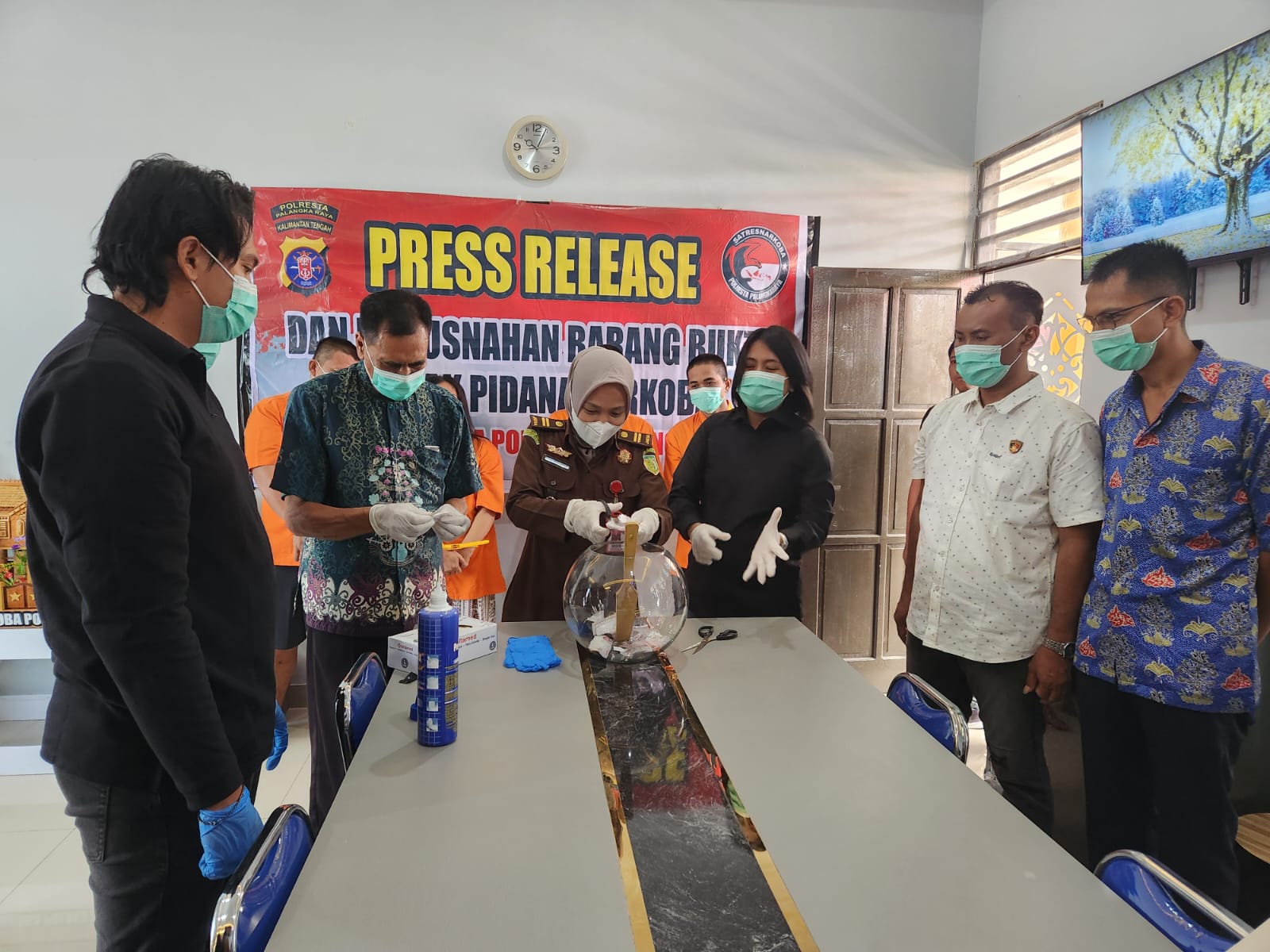 Blender Sabu! Polisi Musnahkan Barang Bukti dari 4 Kasus Narkoba