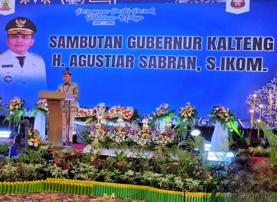 Gubernur Kalteng, H. Agustiar Sabran saat menyampaikan sambutan dalam acara, Perayaan Syukur 25 Tahun Tahbisan Uskup yang digelar di Swiss-Belhotel Danum Palangka Raya