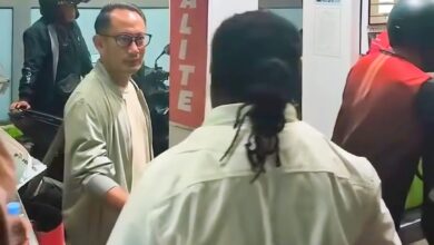 Wali Kota Palangka Raya, Fairid Naparin saat melakukan peninjauan di SPBU G Obos beserta jajaran