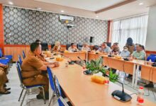 Suasana rapat Badan Musyawarah (Banmus) yang dilaksanakan di ruang rapat DPRD Kota Palangka Raya.