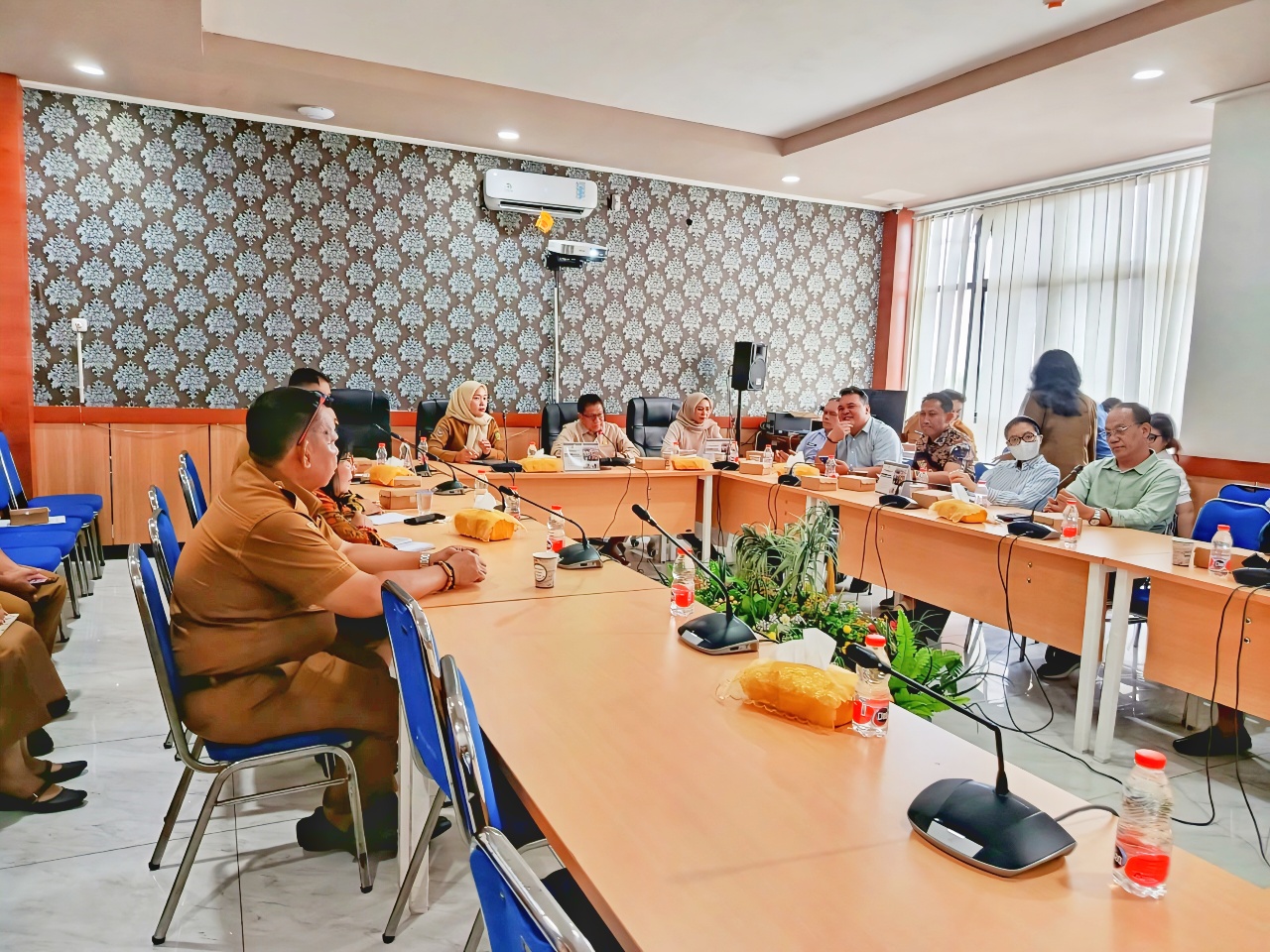 Suasana rapat Badan Musyawarah (Banmus) yang dilaksanakan di ruang rapat DPRD Kota Palangka Raya.