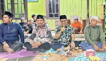 Ketua DPRD Kota Palangka Raya, H. Subandi saat menghadiri kegiatan halal bihalal di Jalan G. Obos VI
