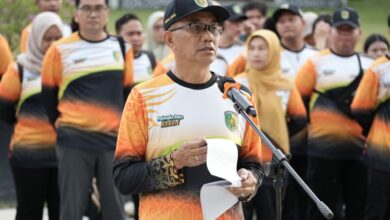 Sekretaris Daerah Kota Palangka Raya sekaligus Ketua Kontingen Kota Palangka Raya, Arbert Tombak