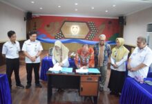 Penandatanganan PKS Fakultas Pertanian, Kehutanan, dan Perikanan UPR dengan Dislutkan Kalteng.