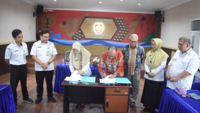 Penandatanganan PKS Fakultas Pertanian, Kehutanan, dan Perikanan UPR dengan Dislutkan Kalteng.