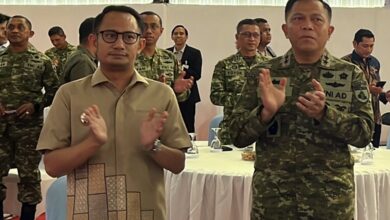 Wali Kota Palangka Raya, Fairid Naparin saat menghadiri acara peluncuran operasional KDKMP yang dilaksanakan secara nasional dan dipimpin langsung Presiden Republik Indonesia, Prabowo Subianto
