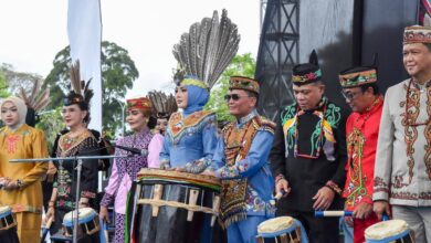 ‎Pangdam XXII/TB, Mayjen TNI Zainul Arifin saat turut membuka acara Festival Budaya Isen Mulang (FBIM) 2026 di Kota Palangka Raya