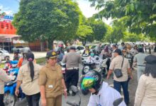 Razia pajak yang berlangsung di Jalan Garuda, Kota Palangka Raya