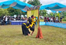 Lomba olahraga tradisional Lawang Sakepeng menjadi daya tarik masyarakat di FBIM 2026.