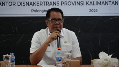 Plt. Asisten Perekonomian dan Pembangunan Setda Provinsi Kalimantan Tengah, Darliansjah, saat membacakan sambutan