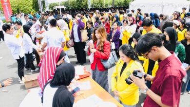 Antusias mahasiswa saat menghadiri Pasar Murah yang digelar Pemprov Kalteng