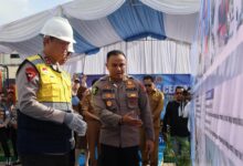 Prosesi groundbreaking atau peletakan batu pertama yang dipimpin langsung Kapolda Kalteng, Irjen Pol Iwan Kurniawan