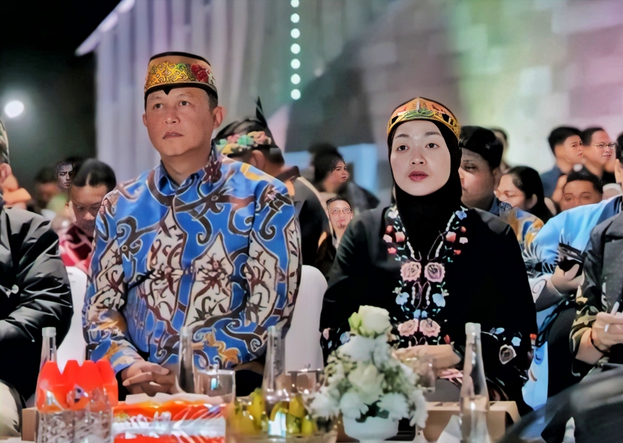 Wakil Ketua I DPRD Provinsi Kalimantan Tengah, Riska Agustin(kanan) saat menghadiri HBN