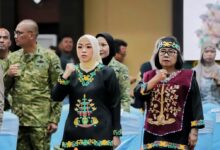 Wakil Ketua I DPRD Kalteng, Riska Agustin saat menghadiri kegiatan seremonial penandatanganan hibah pembangun Rindam XXII/Tambun Bungai