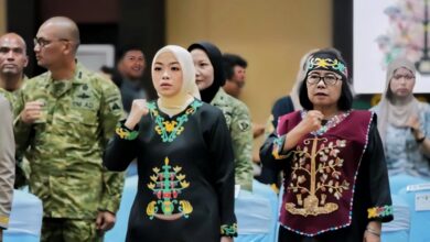 Wakil Ketua I DPRD Kalteng, Riska Agustin saat menghadiri kegiatan seremonial penandatanganan hibah pembangun Rindam XXII/Tambun Bungai