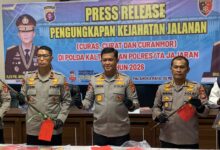 Kapolda Kalteng Irjen Pol Iwan Kurniawan menunjukan barang bukti hasil pengungkapan tindak pidana 3C
