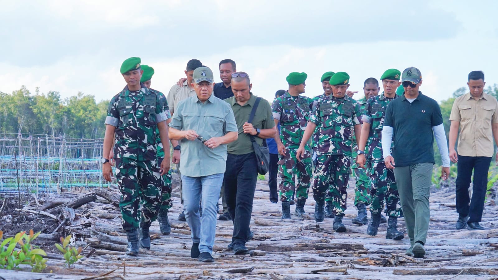 Pangdam XXII/Tambun Bungai Pastikan Kesiapan Operasional Yonif TP 830 dan Yonif TP 831 ?