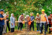 Suasana kegiatan peletakan batu pertama pembangunan Sekretariat dan Posko Terpadu GDAN di Jalan Rindang Banua, Ujung Kampung Puntun, Palangka Raya,