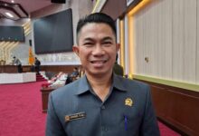 Ketua DPRD Kota Palangka Raya, H. Subandi saat menjadi pemateri pada Kuliah Lapangan mahasiswa UPR