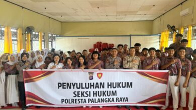 Penyuluhan dalam rangka cegah bullying di salah satu sekolah di Palangka Raya