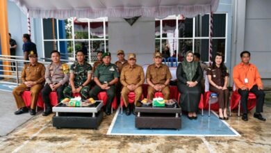 Anggota DPRD Murung Raya Dina Maulidah saat menghadiri Apel Siaga Sensus Ekonomi (SE) Tahun 2026.