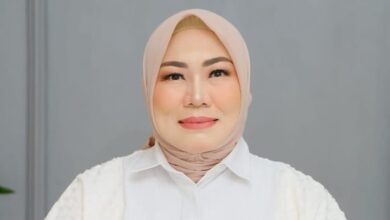 Lurah Panarung, Evi Kahayanti.