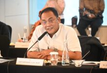 Tim Panja Ketenagalistrikan Komisi XII DPR RI, Sigit K Yunianto saat melakukan pembahasan bersama sejumlah instansi dan perusahaan strategis di sektor energi
