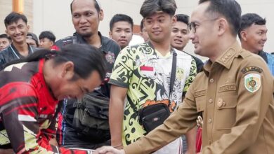 Wali Kota Palangka Raya Fairid Naparin