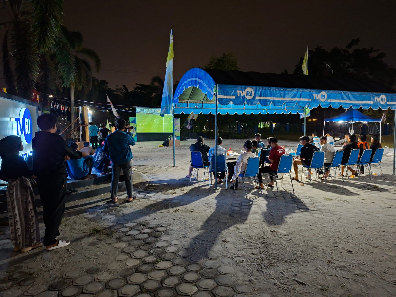Suasana kemeriahan Nobar Kebangsaan Piala Dunia 2026 – Bola Gembira inisiasi Kodam XXII/Tambun Bungai
