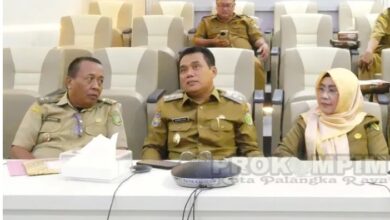 Wakil Wali Kota Palangka Raya, Achmad Zaini saat Rakor Pengendalian Inflasi Daerah secara virtual melalui Zoom Meeting di Ruang Command Center,