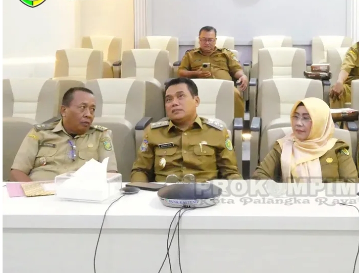 Wakil Wali Kota Palangka Raya, Achmad Zaini saat Rakor Pengendalian Inflasi Daerah secara virtual melalui Zoom Meeting di Ruang Command Center,