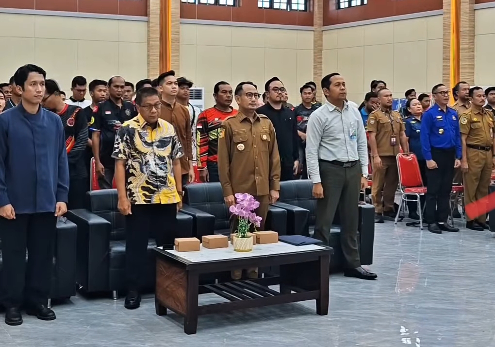 Wali Kota Palangka Raya Fairid Naparin saat menghadiri Sosialisasi Program dan Manfaat BPJS Ketenagakerjaan bersama Forum Relawan Pemadam Kebakaran dan Pertolongan