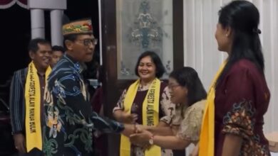 Wabup Kabupaten Lamandau Abdul Hamid (kiri).