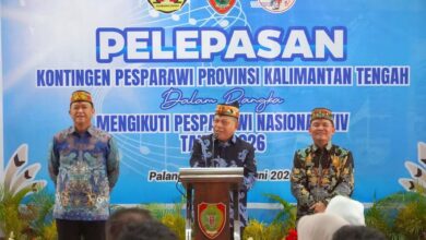 ‎Pangdam XXII/TB, Mayjen TNI Zainul Arifin saat menyampaikan sambutan dalam acara pelepasan Kontingen Pesparawi Kalteng menuju ajang Pesparawi Nasional XIV di Manokwari, Papua Barat,