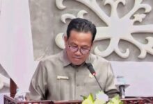 Juru Bicara Fraksi Partai Golkar DPRD Kalimantan Tengah, Purdiono saat menyampaikan pemandangan umum, pada rapat Paripurna.