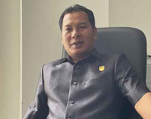 Anggota DPRD Gunung Mas Endra.