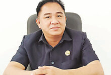 Anggota DPRD Gunung Mas, Carles Prenky.